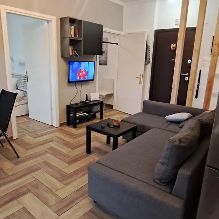 Miljanic Beachside Perea Apartmán Peraía