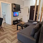 Miljanić Apartament Peraía